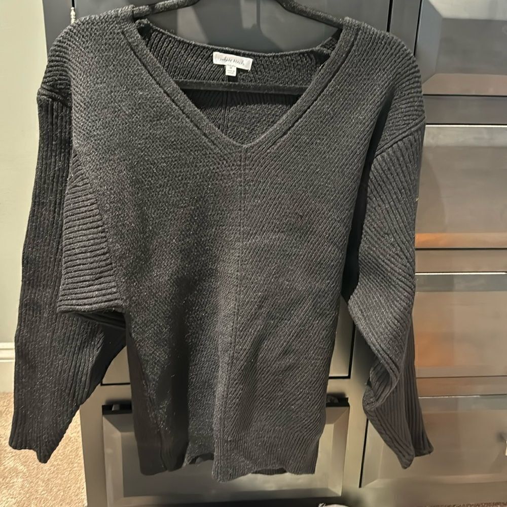 White Birch V neck sweater super soft balloon sleeves size M